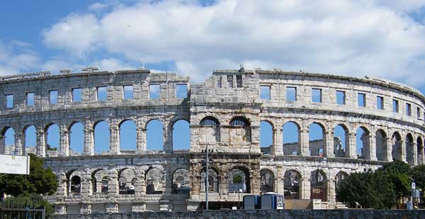 Anfiteatro de Pula