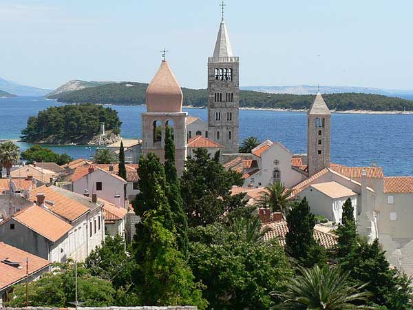 Vista de la ciudad de Rab